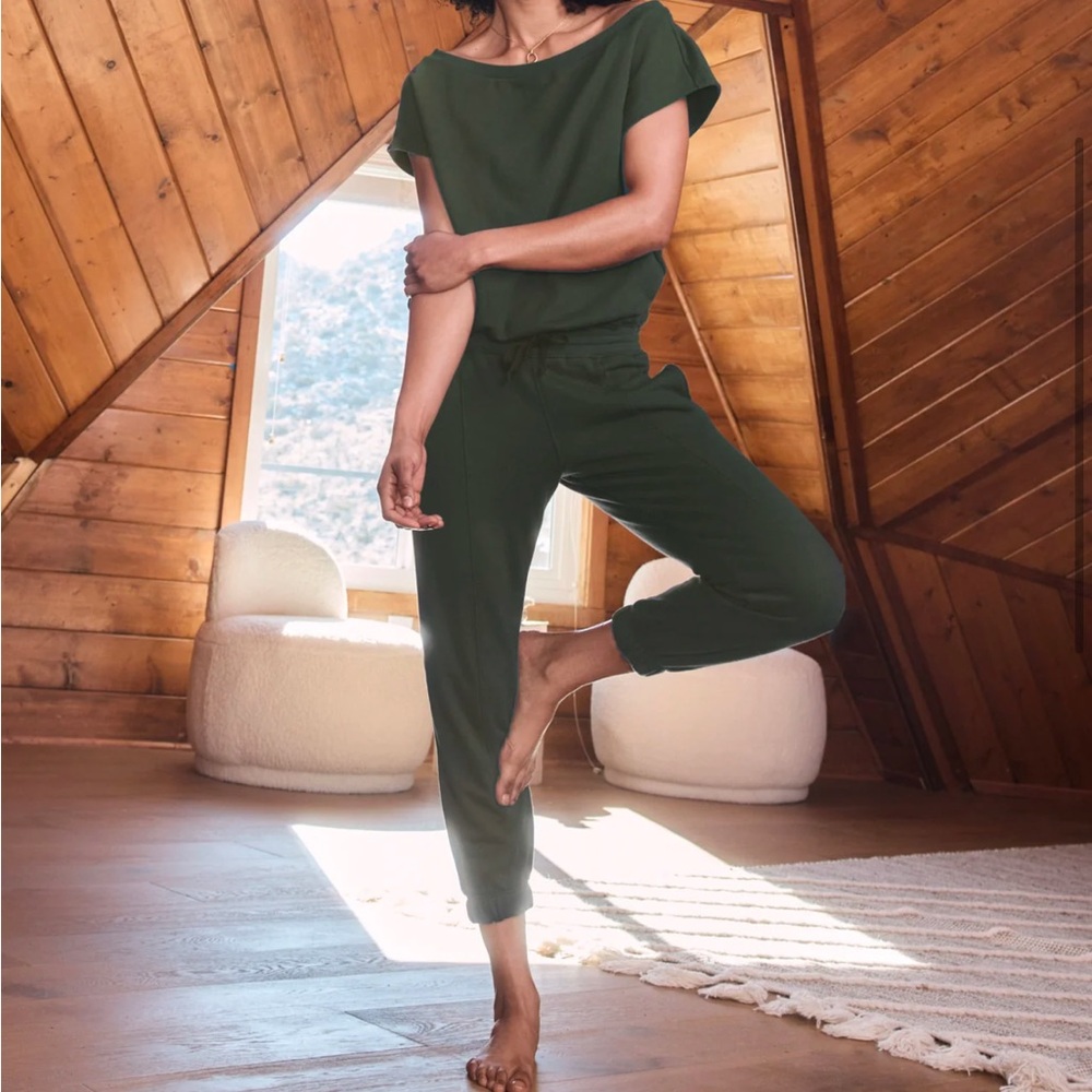 NWT Shelly Off Shoulder Jumpsuit